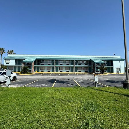 Nola Inn & Suites Новый Орлеан Экстерьер фото