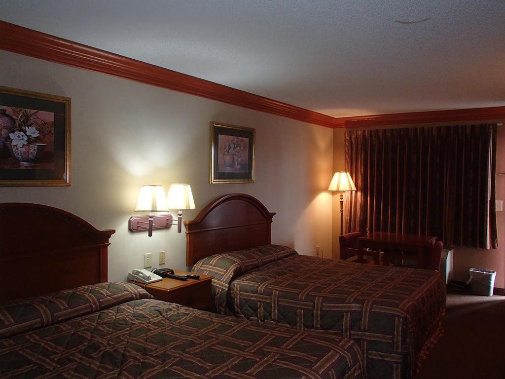 Nola Inn & Suites Новый Орлеан Экстерьер фото