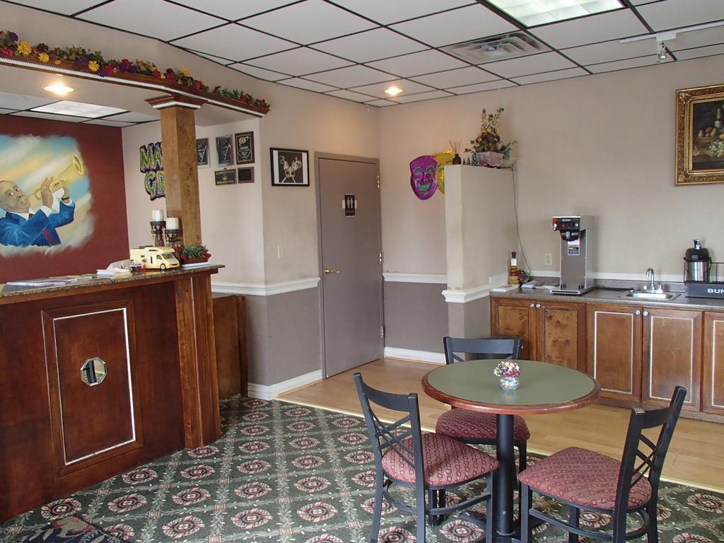 Nola Inn & Suites Новый Орлеан Экстерьер фото